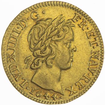 Gold Gold Louis with short queue A almost full-time